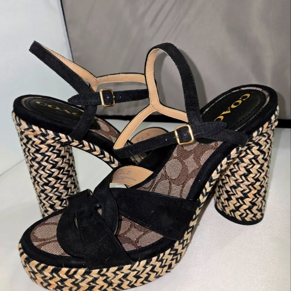 Coach Talina Platform. Size 9